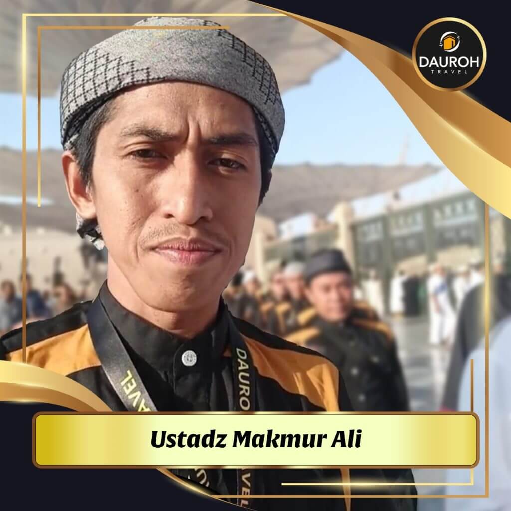 Pembimbing Dauroh Travel 11