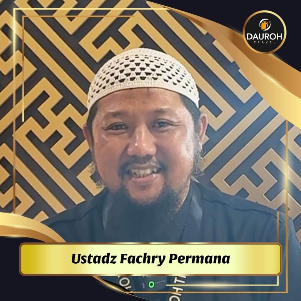 Pembimbing Dauroh Travel 15